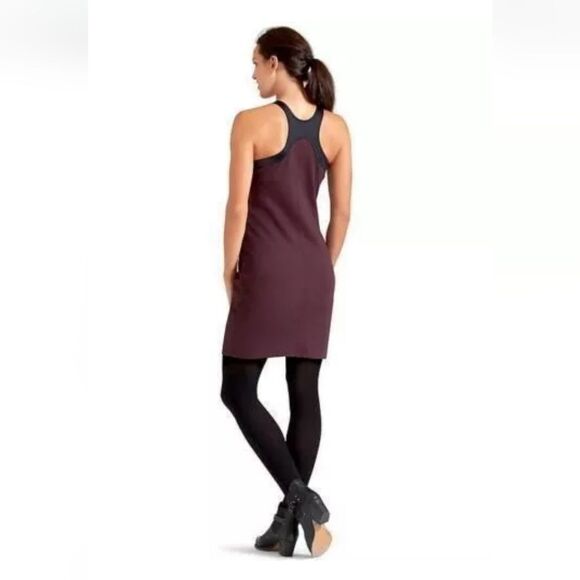 Athleta Whirlwind Tank Dress Size Medium, Eggplant Racerback Built-in Bra - Picture 2 of 4